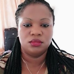 Meet your Posher, Daniela